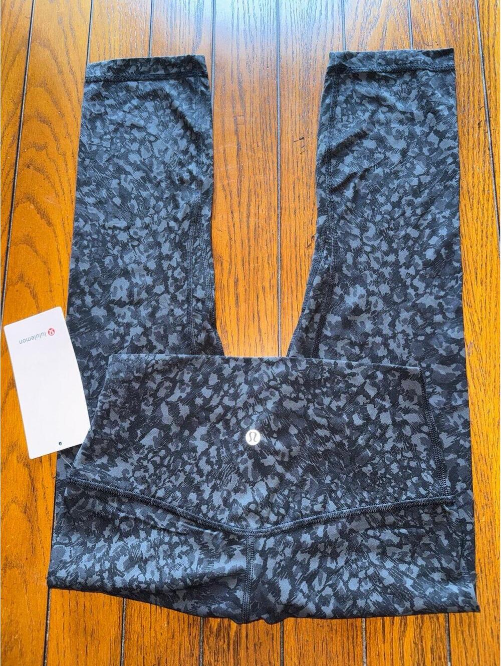 Lululemon Align High Rise 21” Wild Thing Camo Black Size 6 NWT